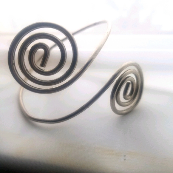 Jewelry - Spiral Cuff